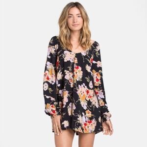 Billabong Size Large Black Secret Moons Long Sleeve Floral Boho Romper